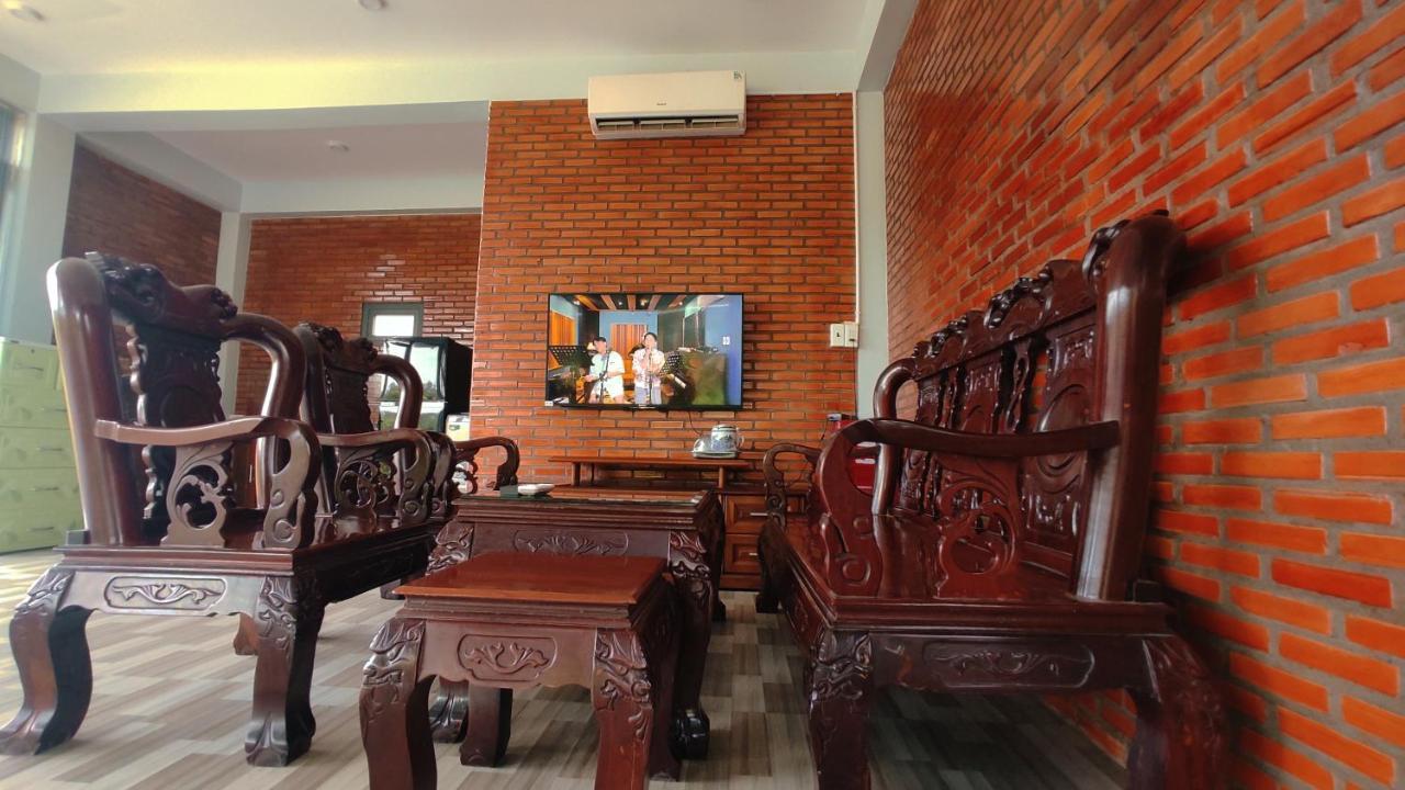 Homestay Dat Viet Cát Tiên Exterior foto