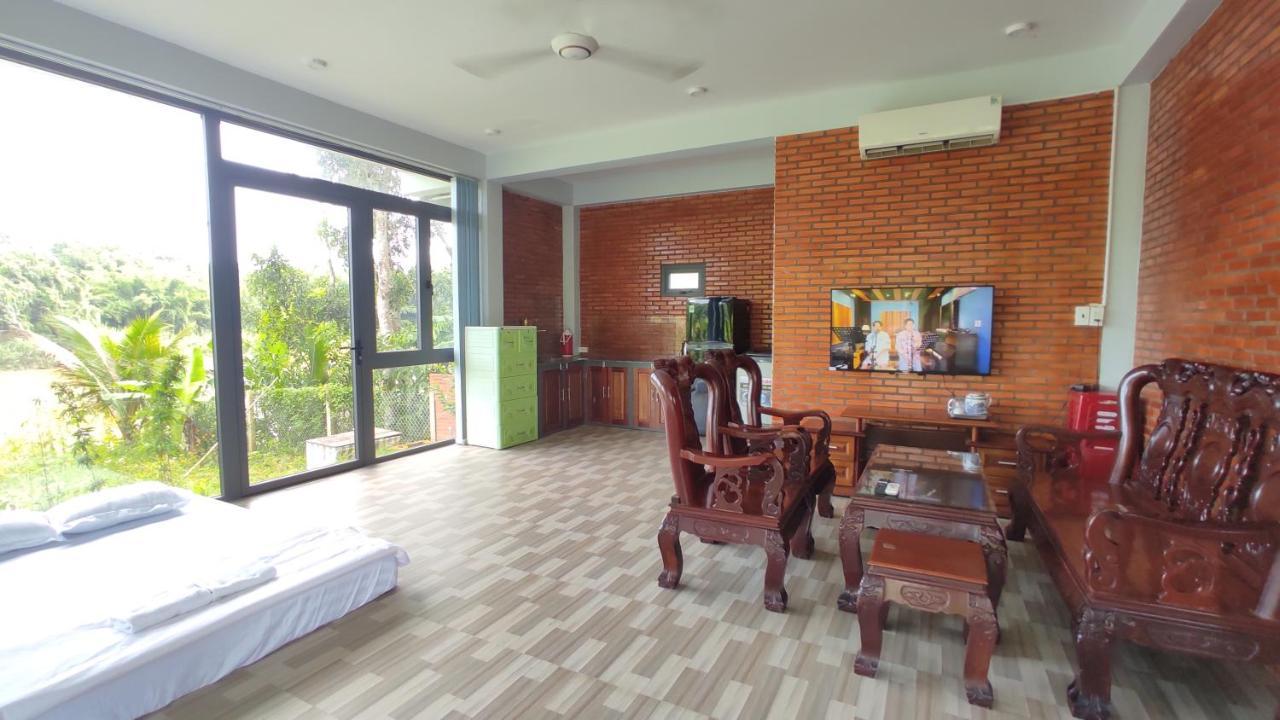 Homestay Dat Viet Cát Tiên Exterior foto